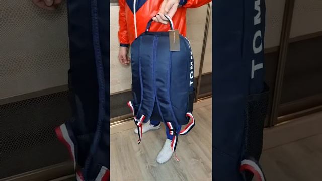 Рюкзак Tommy Hilfiger. Цвет темно-синий.