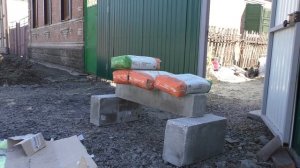 КОЛХОЗНОЕ испытание ПОЛИСТИРОЛбетонной перемычки путём НАГРУЖЕНИЯ мешками с цементом и ВОВАНОМ!