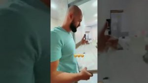 Сказала мужу о беременности. Необычный способ рассказать.