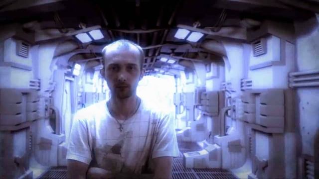 В коридоре космического корабля смотреть онлайн