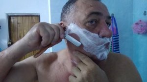 Бритьё опасной бритвой Ока 64г