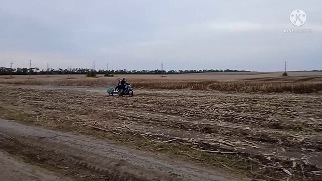 Катаюсь на [ИЖ ПЛАНЕТА 3] смотреть онлайн