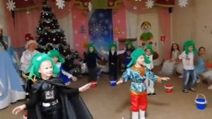 Шапки ушанки танец 2