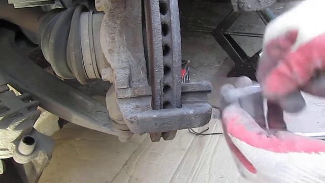 замена тормозных колодок Ситроен Берлинго (Пежо Типпи) 2012 года выпуска смотреть онлайн