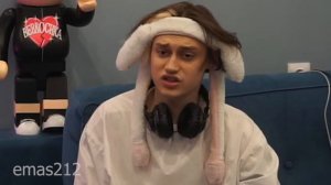 некоглай и дипинс боятся жожо на протяжении всего видео