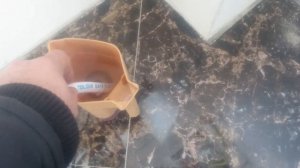 Подсоединение газового шланга к штуцеру.