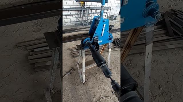 простой редуктор на профилегиб #трубогиб#профилегиб#мясорубка#гайковёрт смотреть онлайн