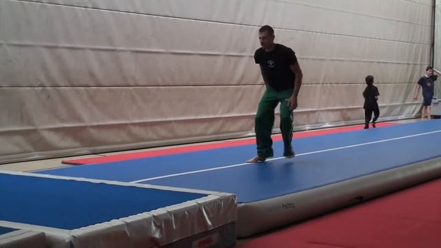 ACCADEMIA CAPOEIRA Monitor Tim смотреть онлайн