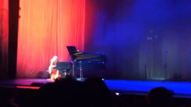 Пианистка Оксана Петриченко. КЦ Москвич. 11.12.2018 смотреть онлайн