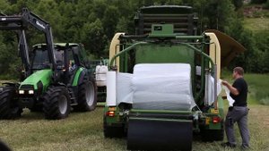 Упаковка сенажа в стретч-пленку