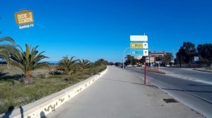 Испанские пляжи Коста Бланка осенью и зимой. Дения, Аликанте. Скалы, песчаный пляж, море и горы