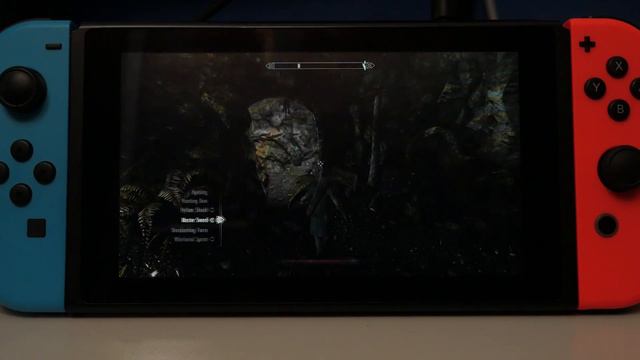 Switch Skyrim HANDHELD Gameplay - HOW DOES IT WORK + PERFORM? смотреть онлайн