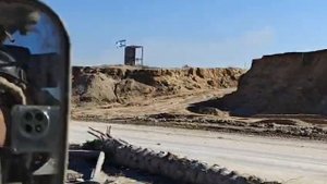 В захваченных районах Газы ЦАХАЛ понавтыкала израильские флаги буквально через каждый метр