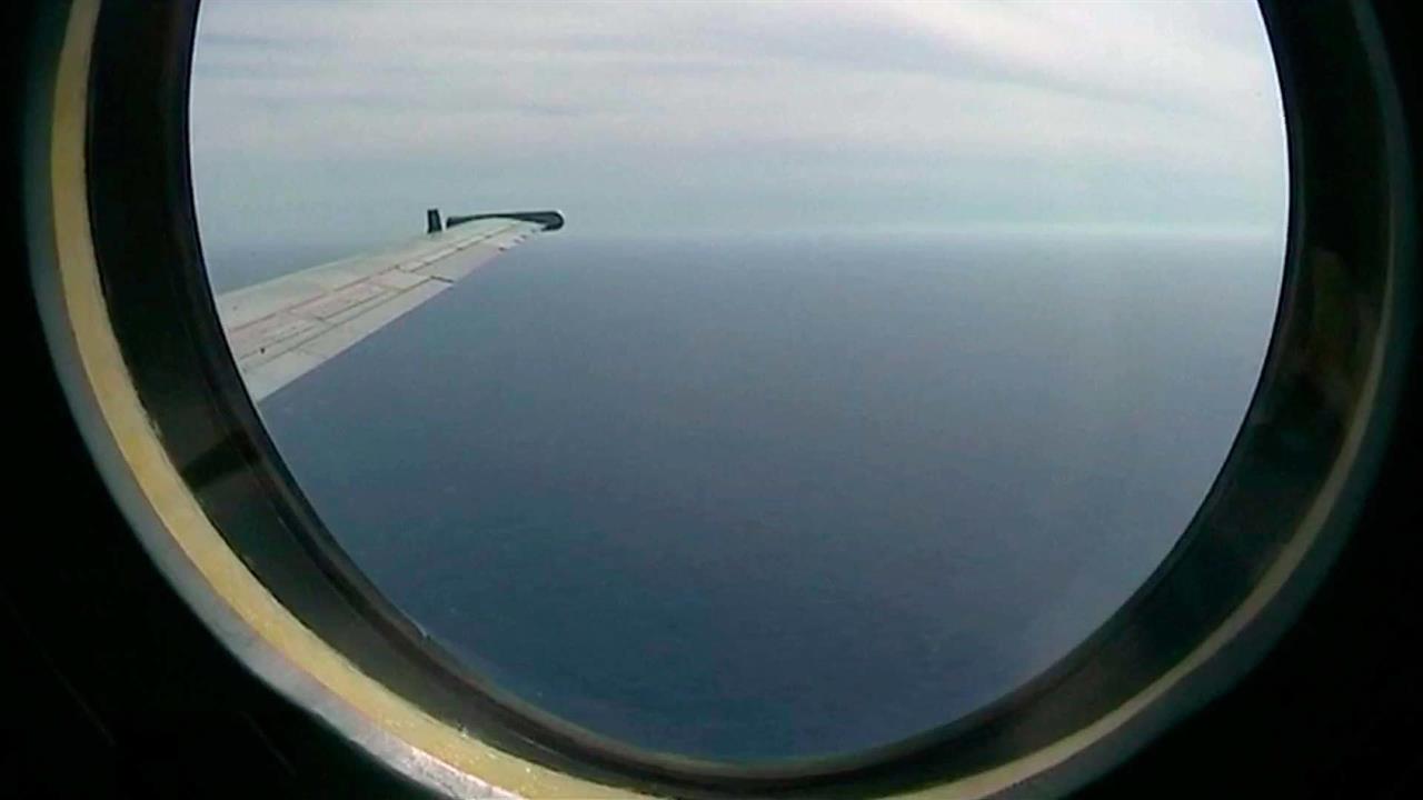 Удалось поймать сигнал радиомаяка пассажирского са...ir, потерпевшего крушение над Средиземном морем