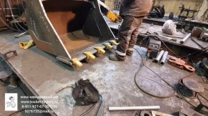 Как установить адаптеры на нож ковша экскаватора. ЗАВОД КОВШЕЙ