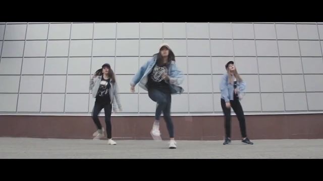 Танцевальное видео.