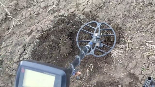 ПОИСК НА СТАРИННОМ УРОЧИЩЕ ВОЗЛЕ РЕКИ. КОП 2022. НАХОДКИ С ФОРТУНА ПРО 2.