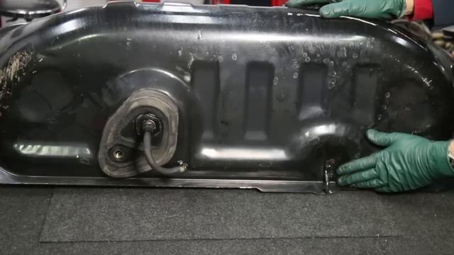 Troubleshooting Fuel Smells and Related Fuel Tank Problems w/ Kent Bergsma смотреть онлайн