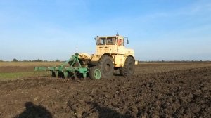 К-701 с глубокорыхлителем на пределе! Кировец.