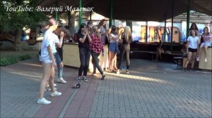 Танцевальный баттл в парке!!!