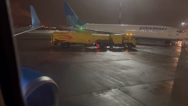 Дорога домой. Наконец то место возле окна. Красивый вид.?✈️ смотреть онлайн