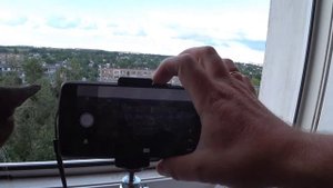 Универсальный оптический ЗУМ 12 X для смартфонов.
