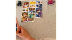 Хочет ли он встретиться со мной? Таро онлайн гадание. Расклад таро. Гадание на картах таро.