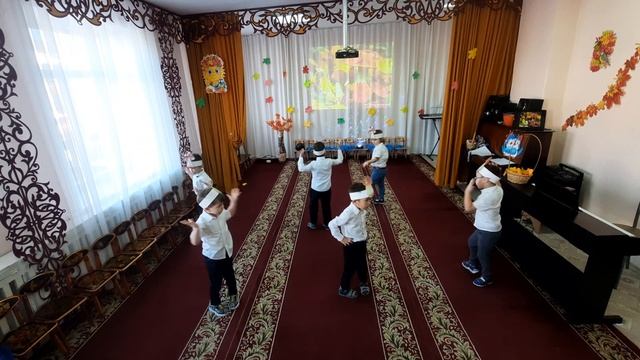 Танец "Грибочки", средняя группа N12 "Багульник", МАДОУ N59 "Золотой ключик " г.Улан-Удэ смотреть онлайн