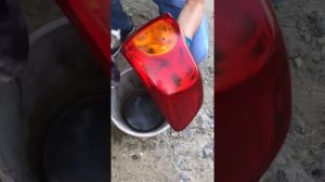 Смываем тонировку краской с задних фар