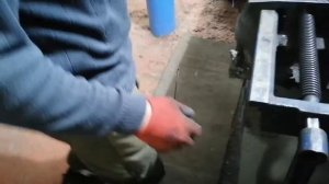 Снегоход Буран, снимаем подшипники скольжения катков с тележек. Ремонт ходовой части подвески.