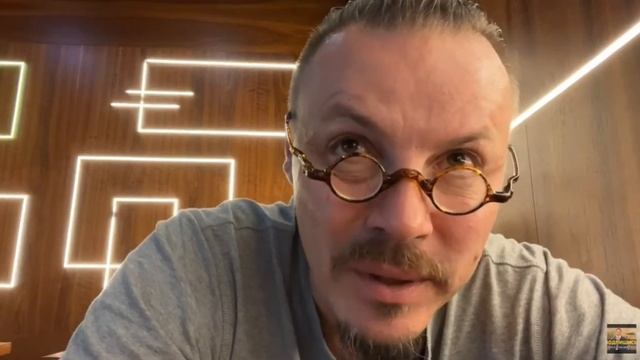 СИМОНОВ - ГЕРМАН ЯГОДКА ПЬЯНЫЙ ЗВОНИЛ ВИКТОРИИ ВИКТОРОВНЕ И ТРОЛИЛ ЕЁ-ЗА ЭТО БУДЕТ НАКАЗАН В РИНГЕ. смотреть онлайн