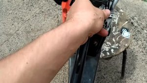 Залило свечу бензопилы что делать?