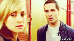 Chloe & Davis - В спину ножи! (by Ksusha238)