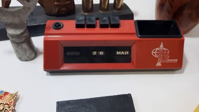 Часы монтана, множество статуэток и редких сувениров на аукционе Джесбес!! смотреть онлайн