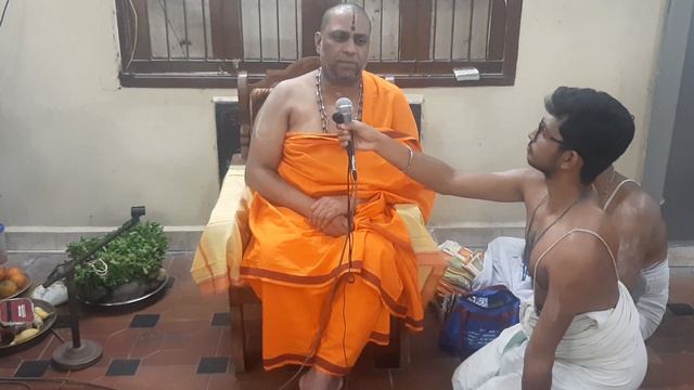 Sri Sri Subhudendra Tirtharu on the importance of Gho-Seva and Gho Samrakshana | Mantralayam Swamij смотреть онлайн