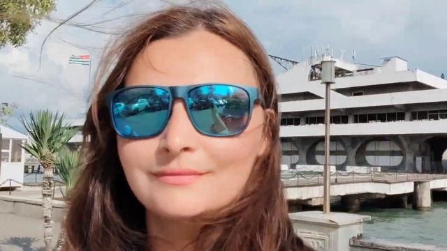 ВОТ ЭТО ДА! НАБЕРЕЖНАЯ МАХАДЖИРОВ. МОРСКОЙ ПОРТ В СУХУМИ #сухуми#морскойпорт#абхазия