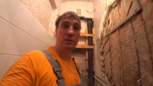 Демонтаж в квартире. Ремонт Сталинки. Решили поменять плитку. Ужасы ремонта ! Отделка Белгород. смотреть онлайн