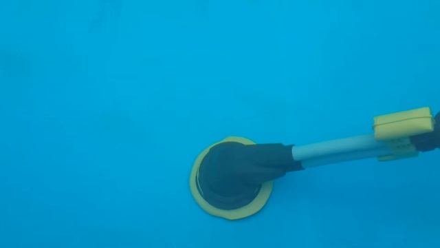 Автоматический уборщик дна бассейна Bestway. смотреть онлайн