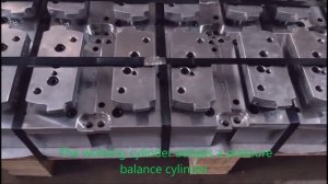 Two cavity equal density pressing mold