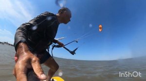 Поворот на гидрофойле с кайтом.