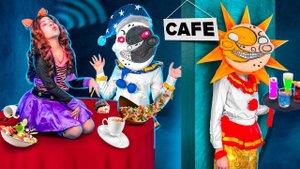 Xenia became a Werewolf! Her boyfriend Moondrop Fnaf cheated with Vampire Girl! Sun And Moon FNAF!