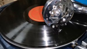 Песня Улетают журавли. Поет А. А. Коваленко.