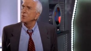 Шестой элемент 2000 Канада, Германия Лесли Нильсен