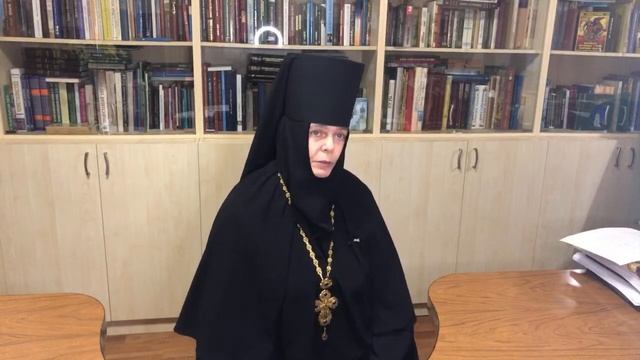 Прямой эфир с игуменией Серафимой(Шевчик),настоятельницей Архангело-Михайловского монастыря. смотреть онлайн