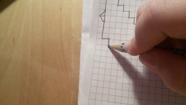 Рисование по клеточкам:1 птичка