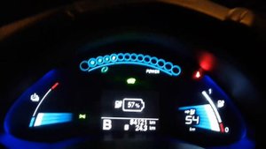 Nissan Leaf Зимой. Греется ли батарея на ходу??