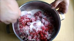 Желе из красной смородины и малины.