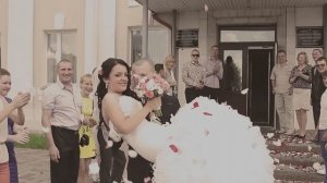 Жених читает рэп невесте на свадьбе // Boho Wedding