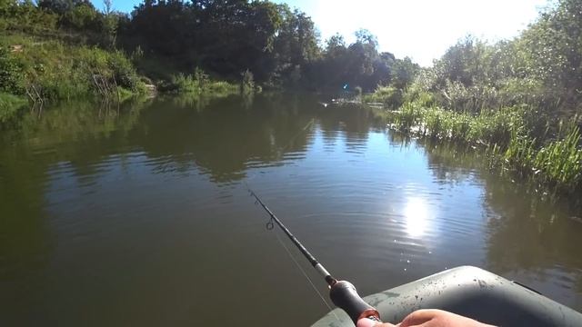 Нифига себе начало рыбалки... Ловля щуки на спиннинг 2022. смотреть онлайн