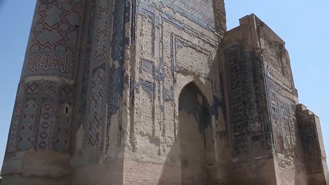 Аксарай. Дворец Амир Темура